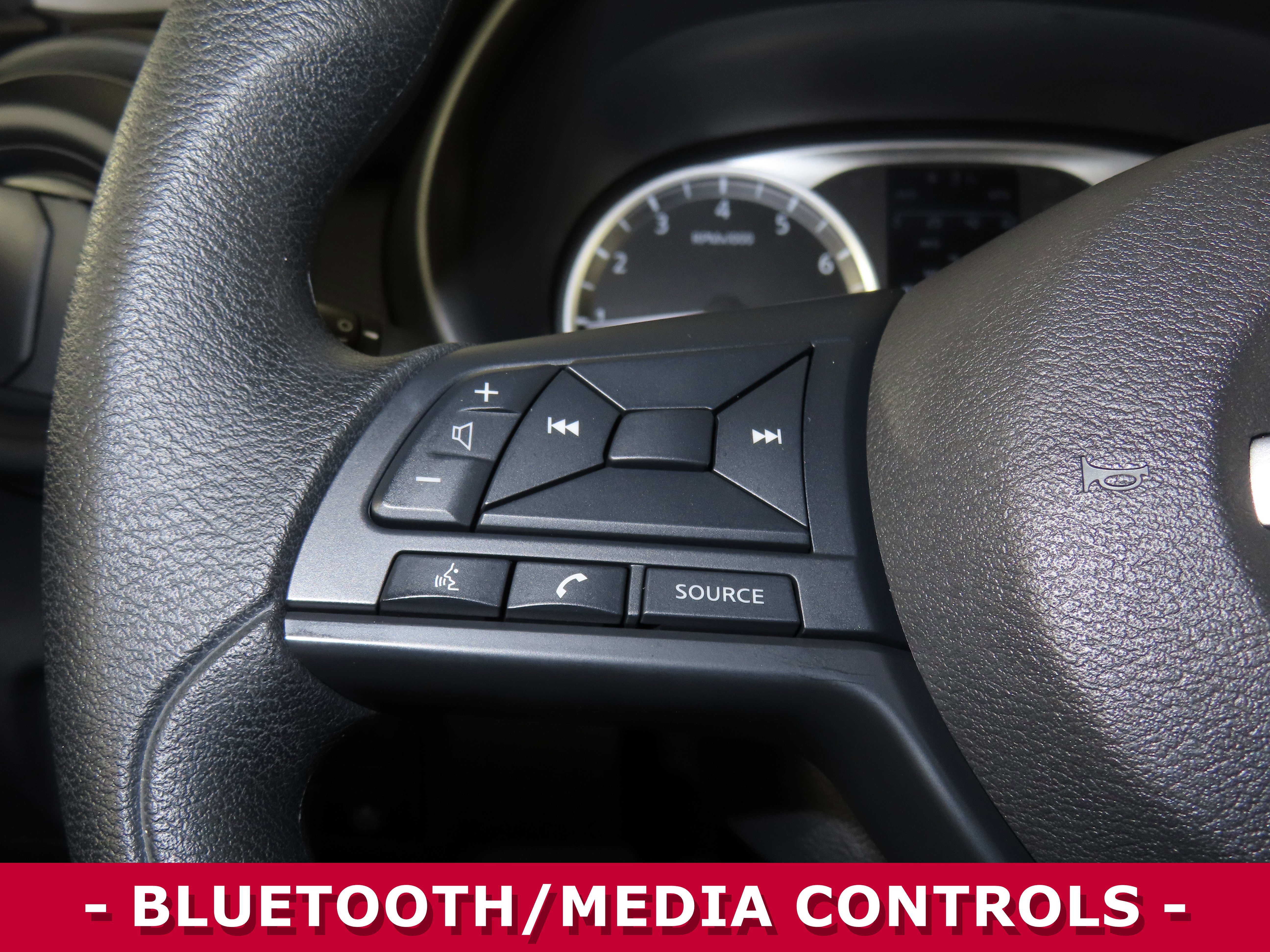 Certified 2025 Nissan Kicks Play S image 20