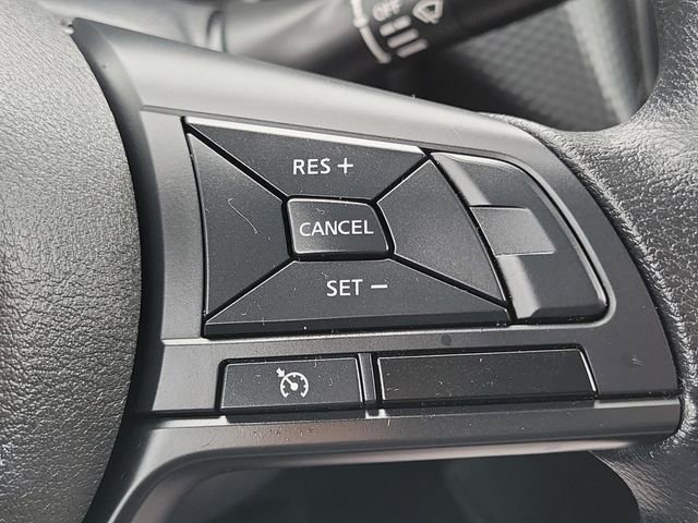 Used 2023 Nissan Kicks S image 9