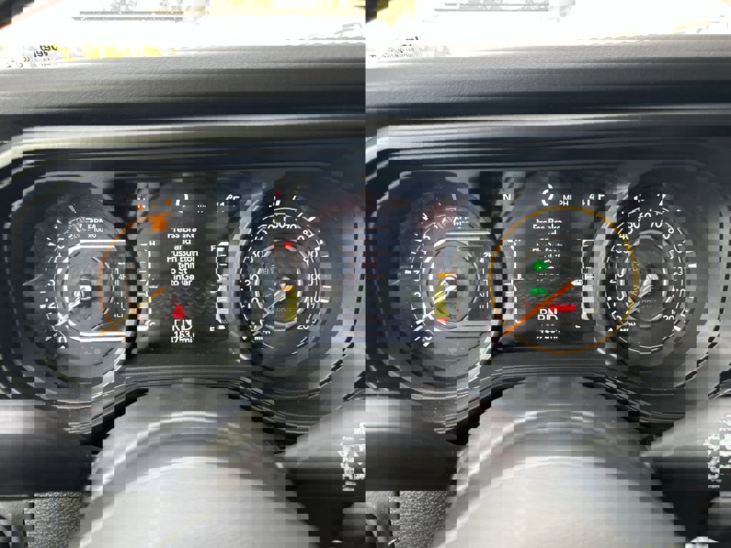 Used 2025 Jeep Wrangler Unlimited Rubicon image 27