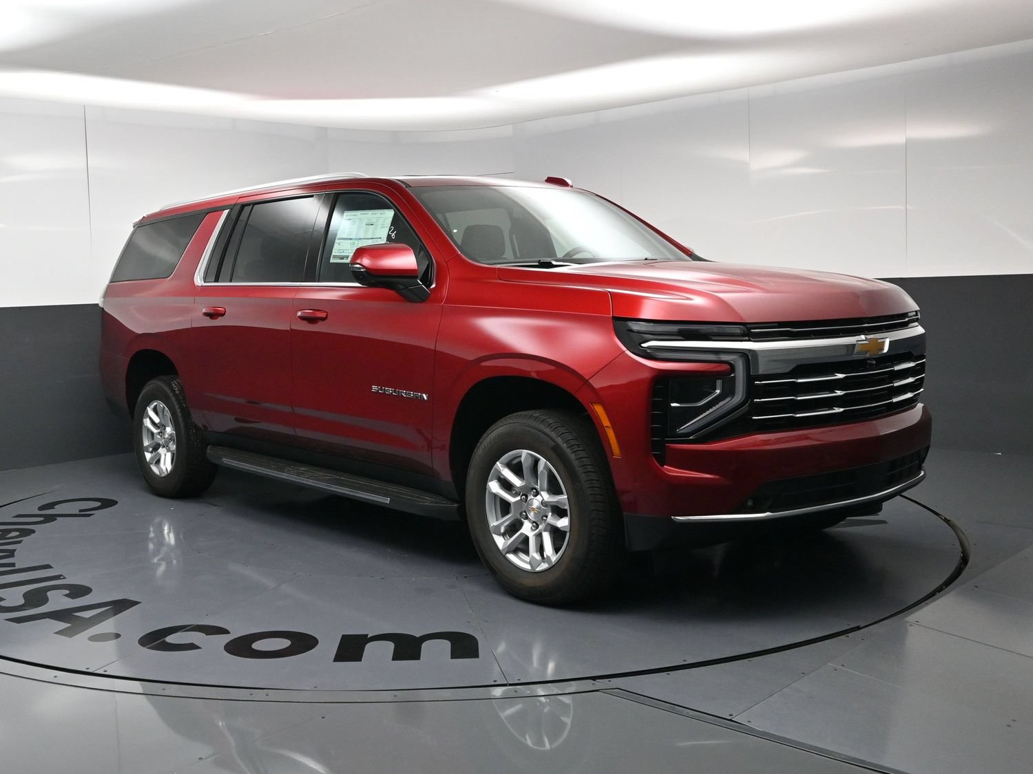 New 2026 Chevrolet Suburban LT w/ Comfort Package AWD/4WD image 2