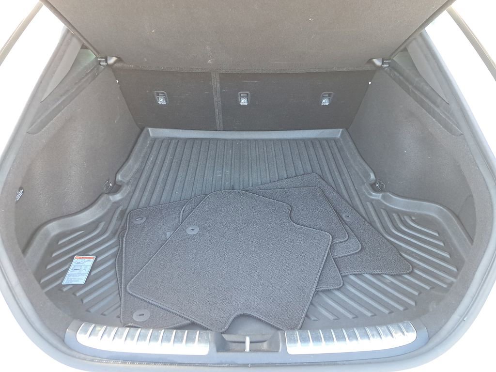 Used 2022 Kia Stinger GT2 w/ Red Interior Color Package image 6