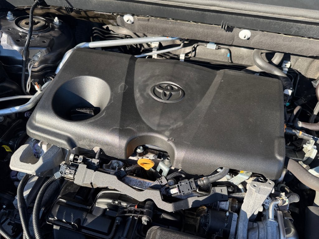 Used 2021 Toyota RAV4 Limited w/ Limited Grade Weather Package AWD/4WD image 30