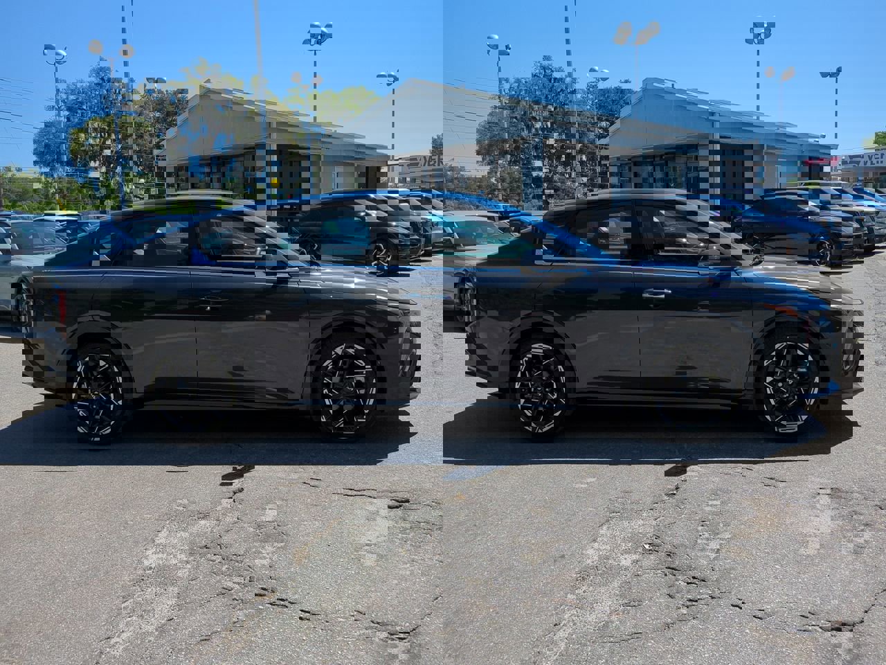 New 2025 Kia K4 GT-Line FWD image 4