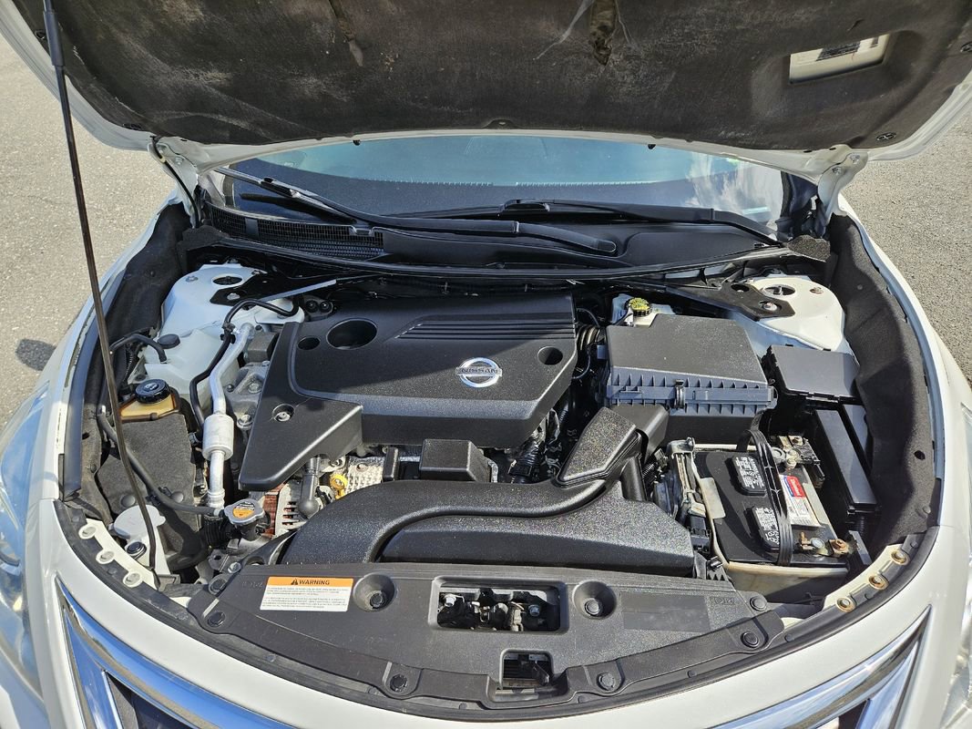 Used 2013 Nissan Altima 2.5 SV FWD image 22