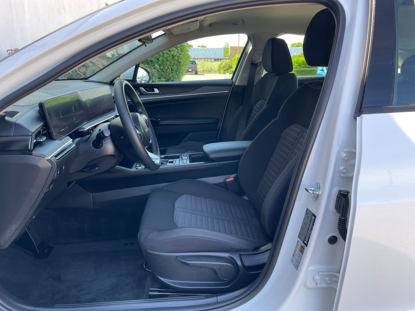 Used 2025 Kia K5 LXS image 27