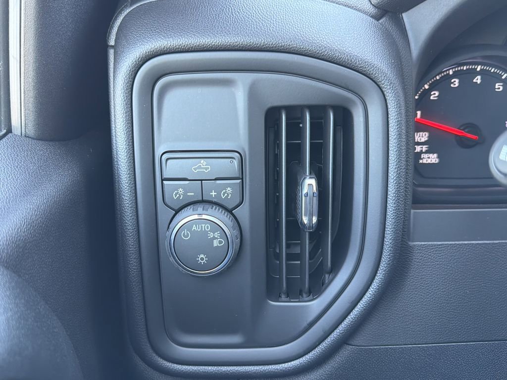 New 2026 Chevrolet Silverado 1500 Custom RWD image 12