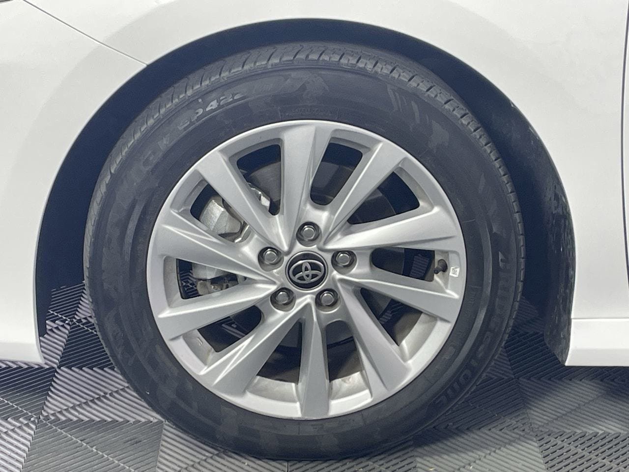 Used 2024 Toyota Camry LE FWD image 10