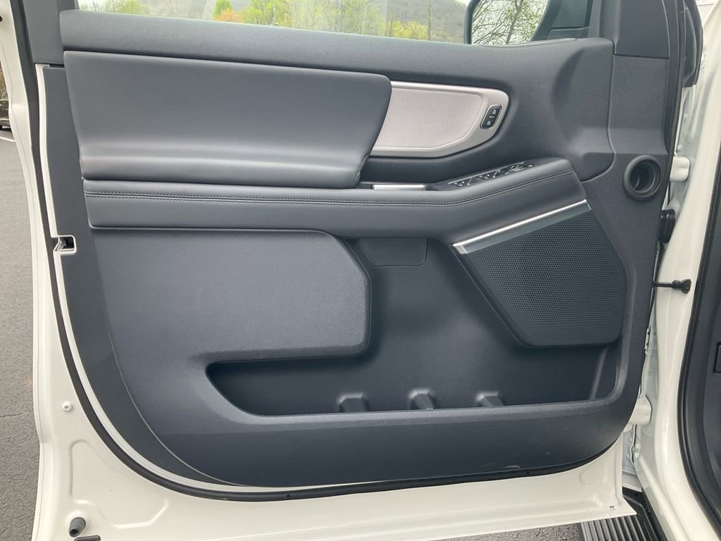 New 2026 Ford Expedition Max Active image 17