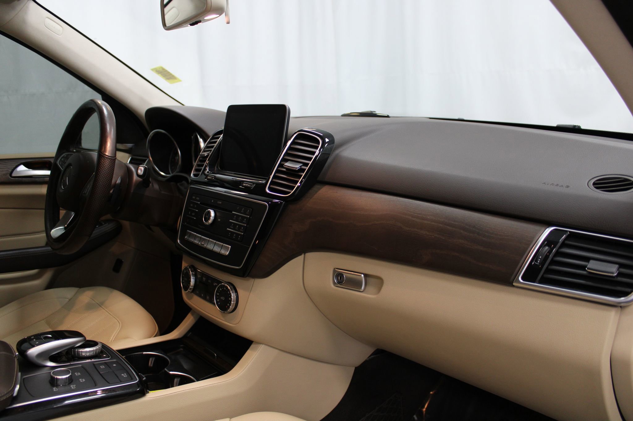 Used 2019 Mercedes-Benz GLE 400 4MATIC image 27