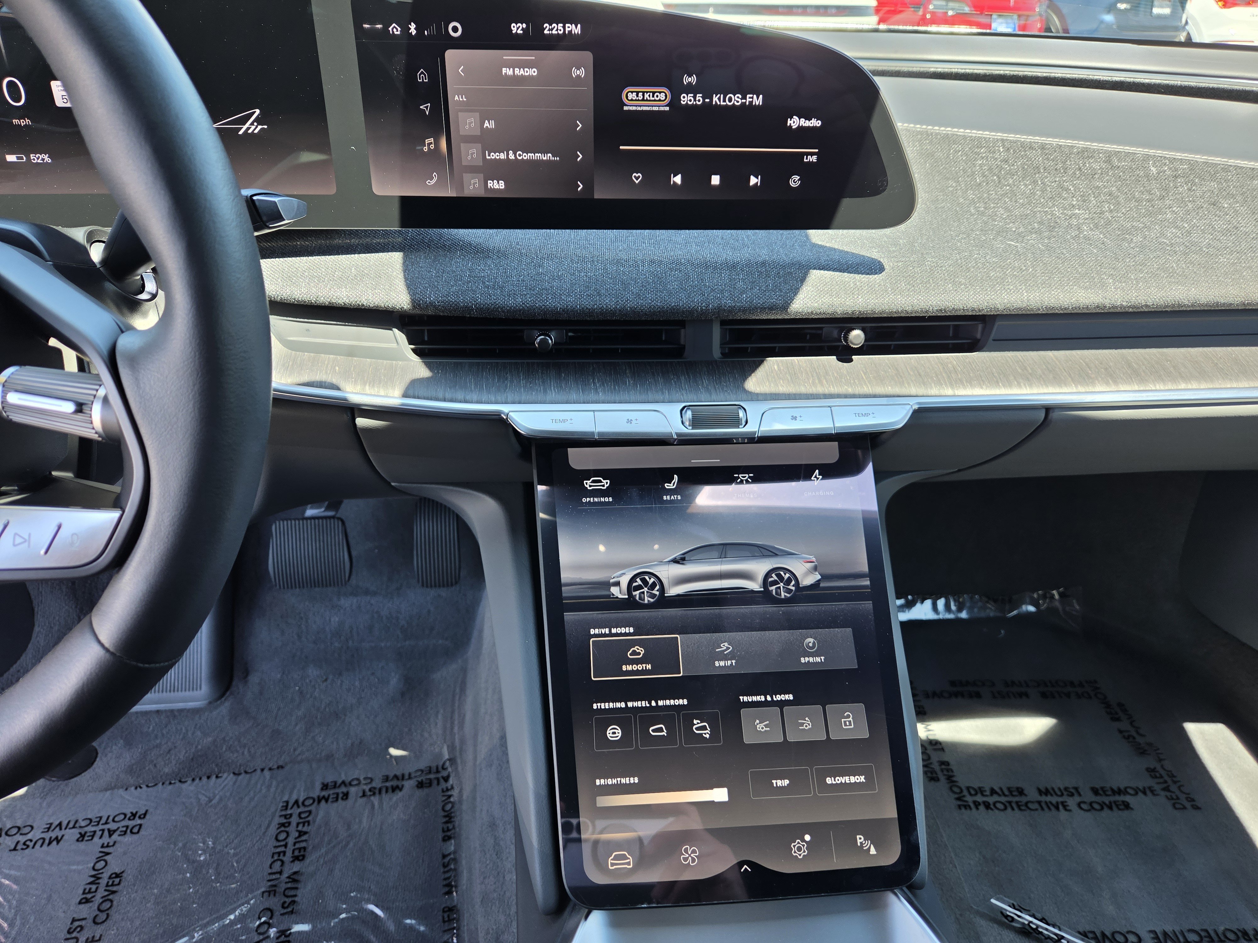 Used 2024 Lucid Air Touring AWD/4WD image 23