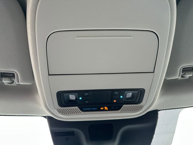 New 2025 Ford Expedition Active image 18