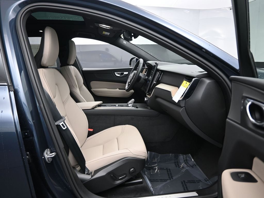 New 2026 Volvo XC60 B5 Plus w/ Protection Package Premier image 26