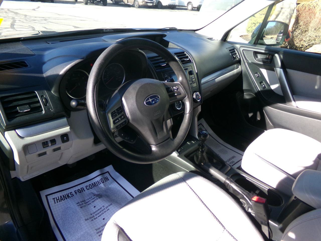 Used 2015 Subaru Forester 2.5i Premium AWD/4WD image 14