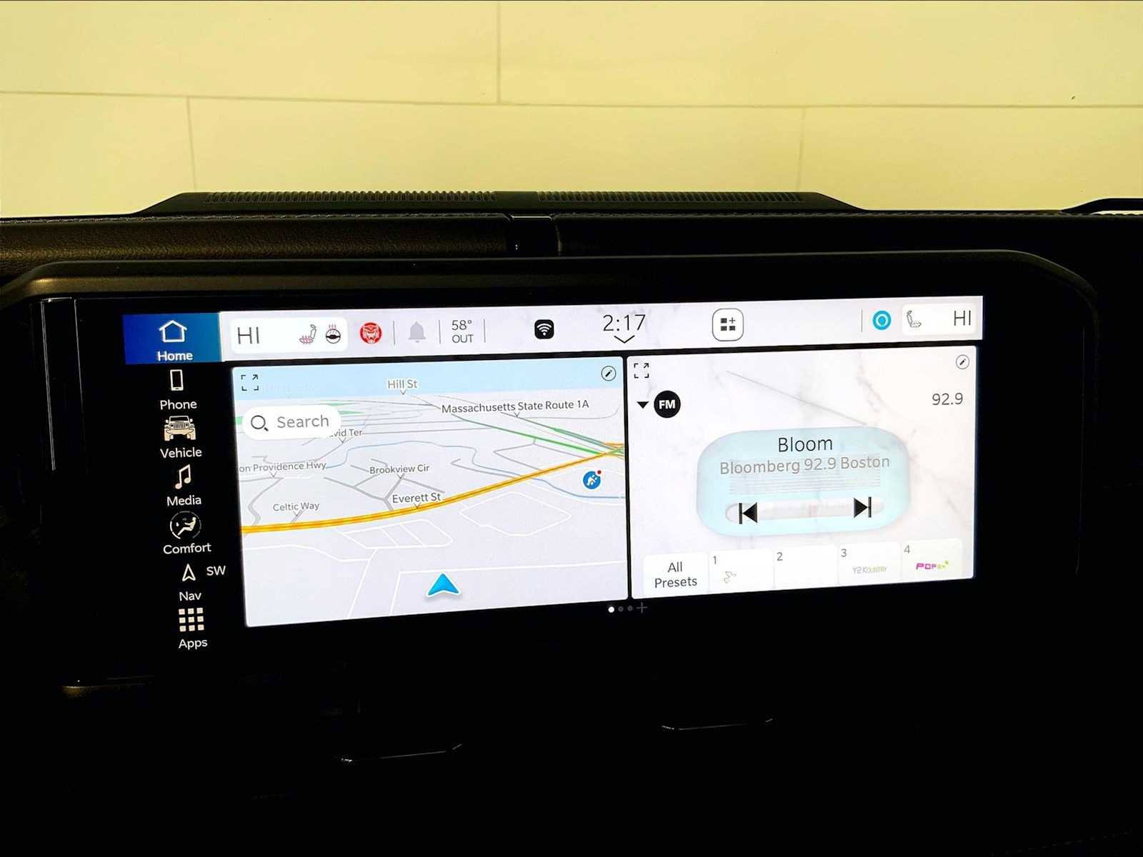 Used 2024 Jeep Wrangler Unlimited Rubicon 4xe AWD/4WD image 37