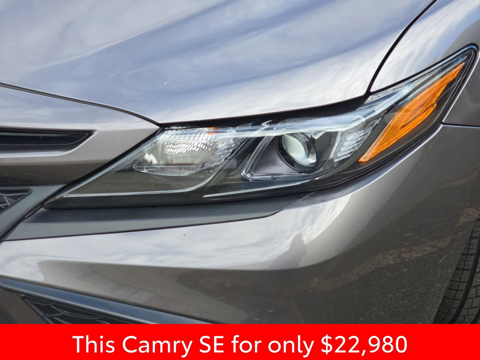 Used 2024 Toyota Camry SE image 37