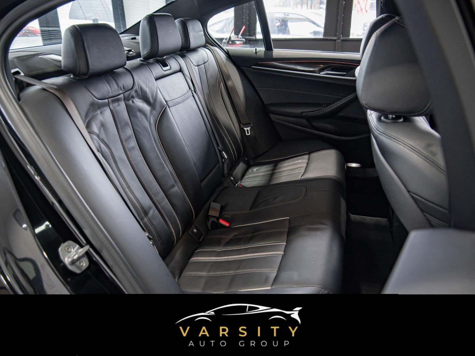 Used 2019 BMW 540i xDrive w/ Premium Package image 14