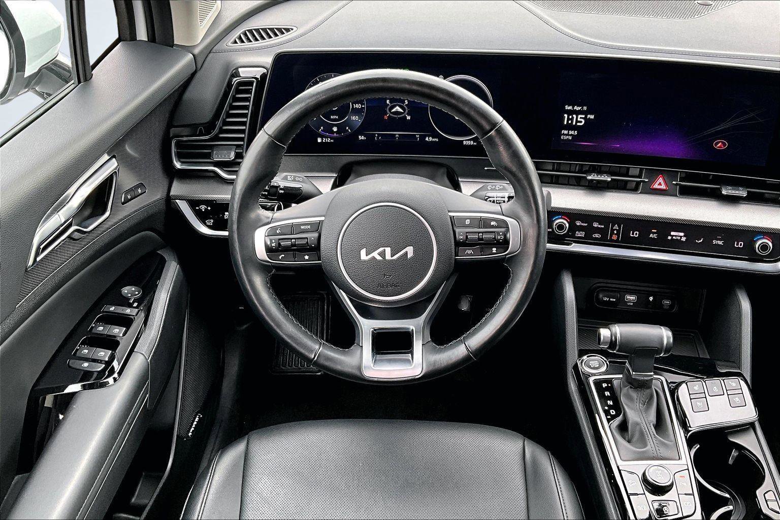 Used 2025 Kia Sportage SX AWD/4WD image 6