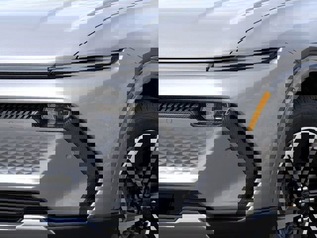 New 2025 Chevrolet Equinox EV LT image 10