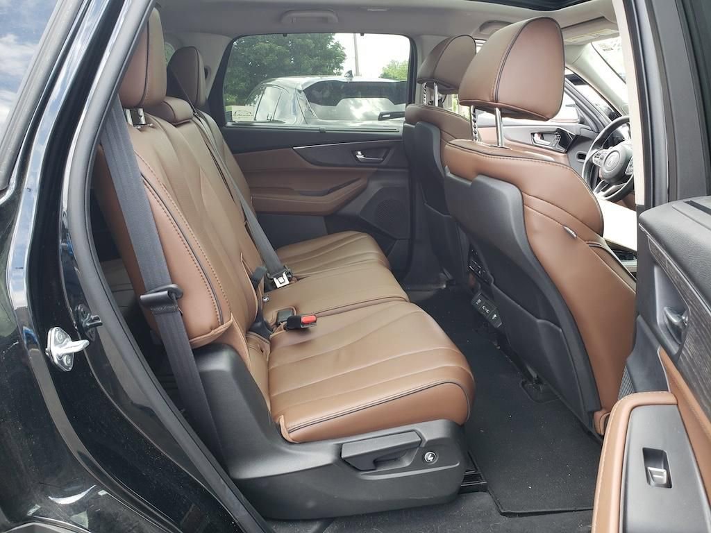 Certified 2024 Acura MDX SH-AWD w/ Advance Package image 32