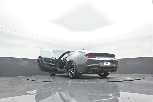 New 2025 Ford Mustang Coupe image 40