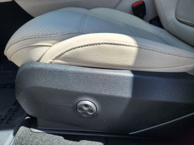 Certified 2026 Mercedes-Benz GLC 300 4MATIC image 9