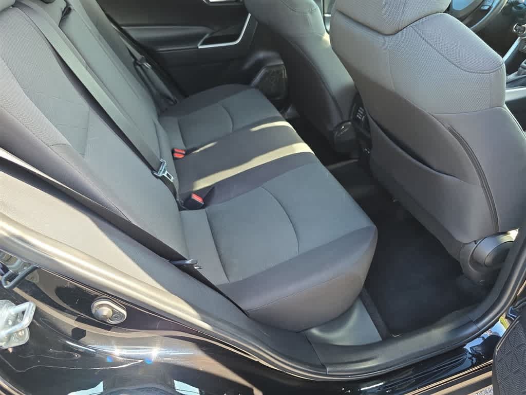 Used 2023 Toyota RAV4 XLE FWD image 14