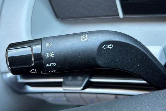Used 2025 Hyundai Tucson SEL AWD/4WD image 38