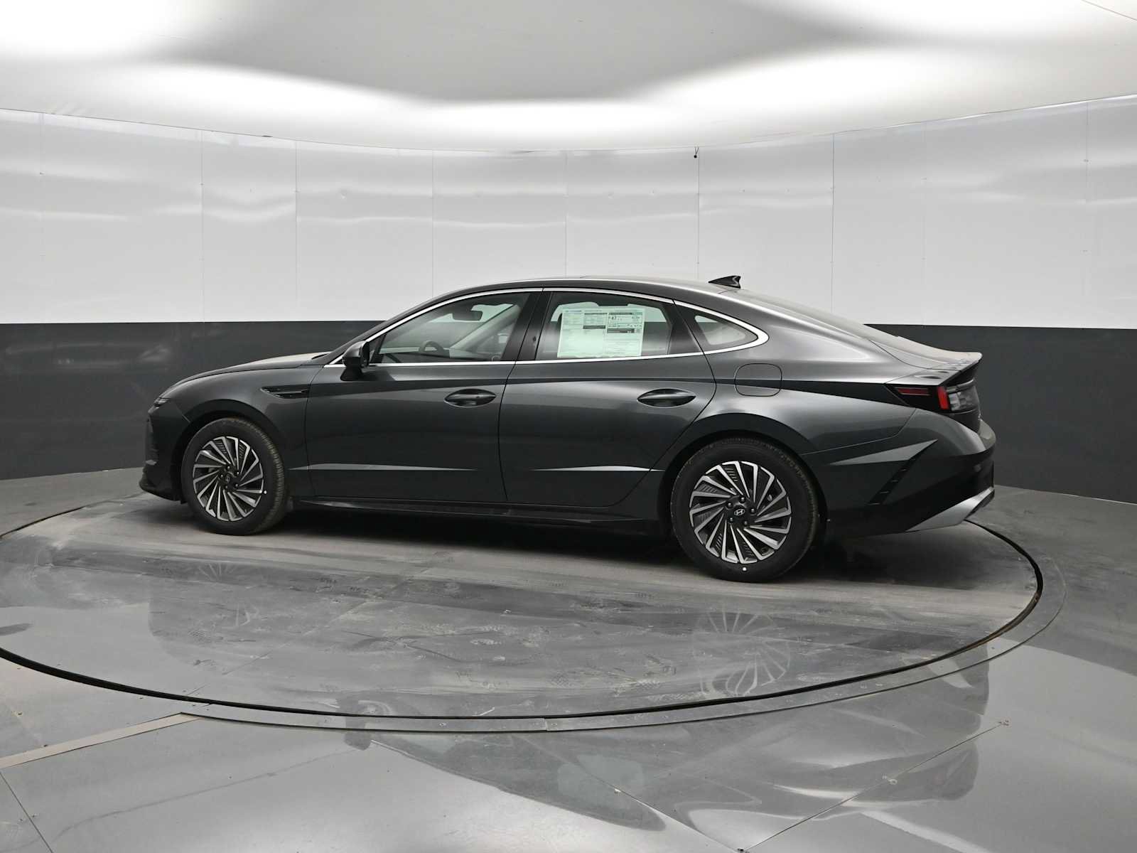 New 2026 Hyundai Sonata SEL FWD image 5