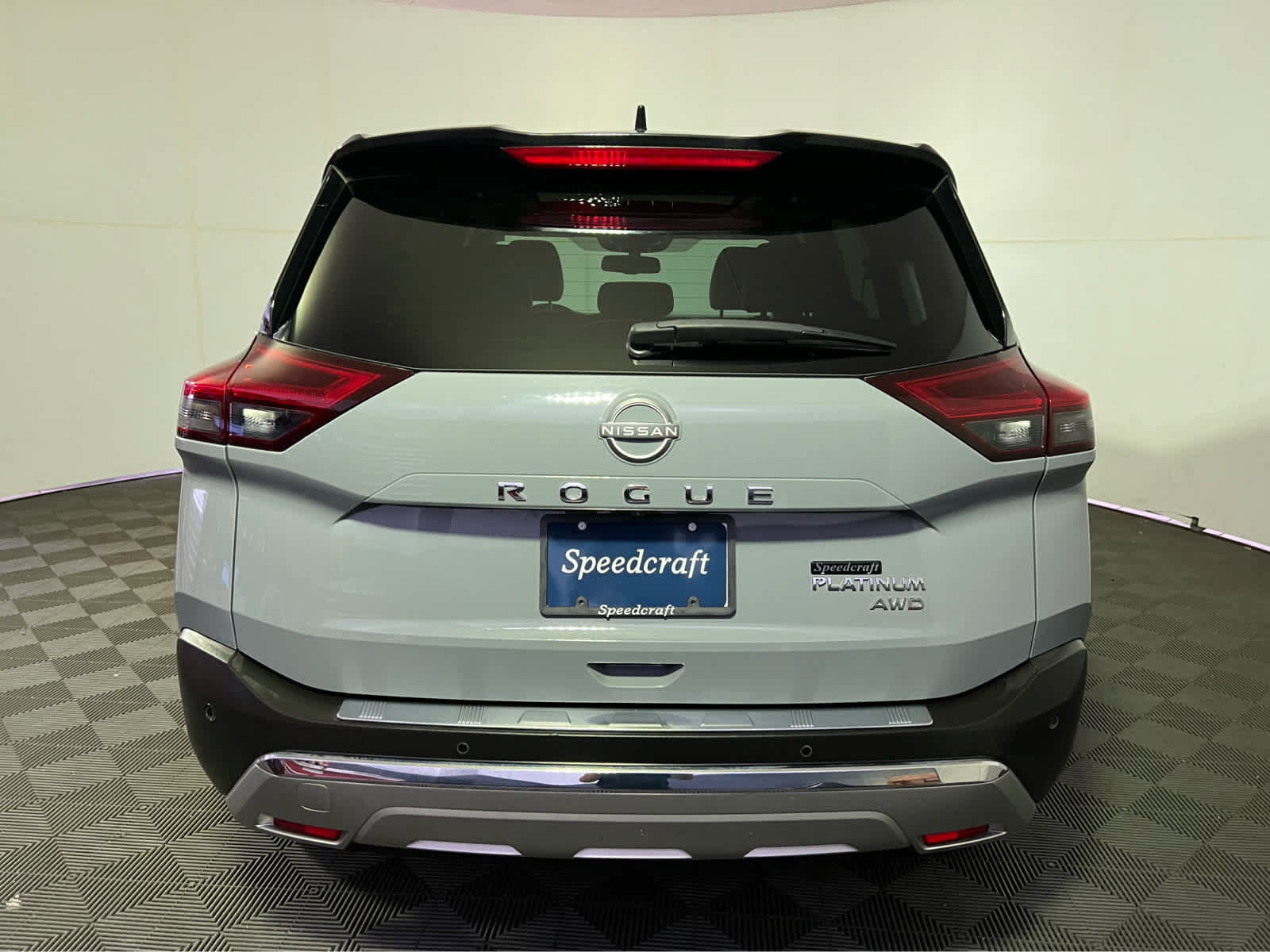 Used 2023 Nissan Rogue Platinum image 6