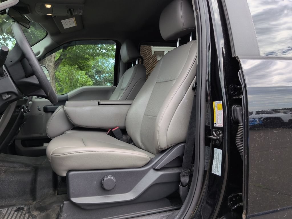 Used 2022 Ford F350 XL w/ STX Appearance Package AWD/4WD image 12