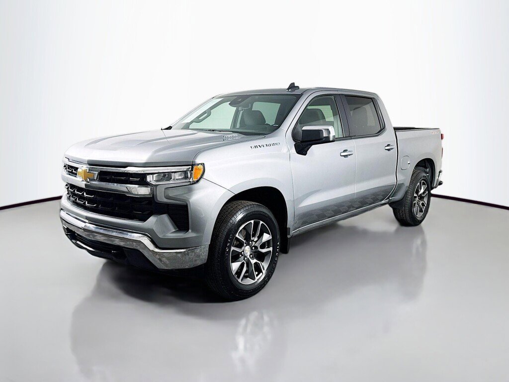 Used 2025 Chevrolet Silverado 1500 LT image 1