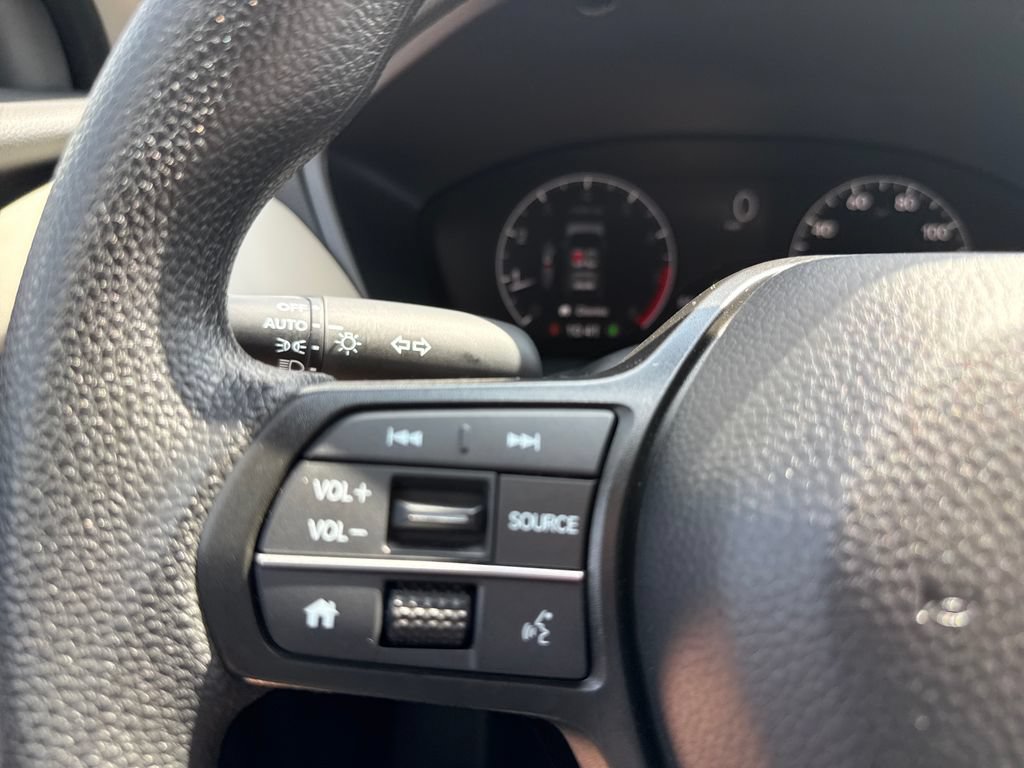 Certified 2025 Honda HR-V LX image 24