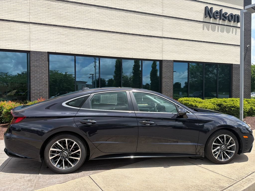 Used 2023 Hyundai Sonata Limited FWD image 4