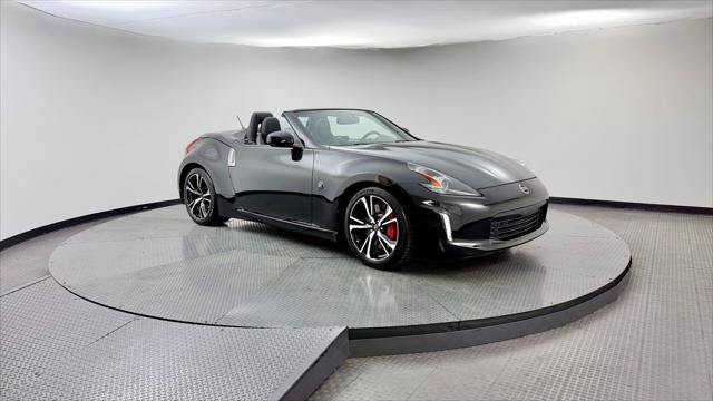Used 2019 Nissan 370Z Touring Sport RWD image 11