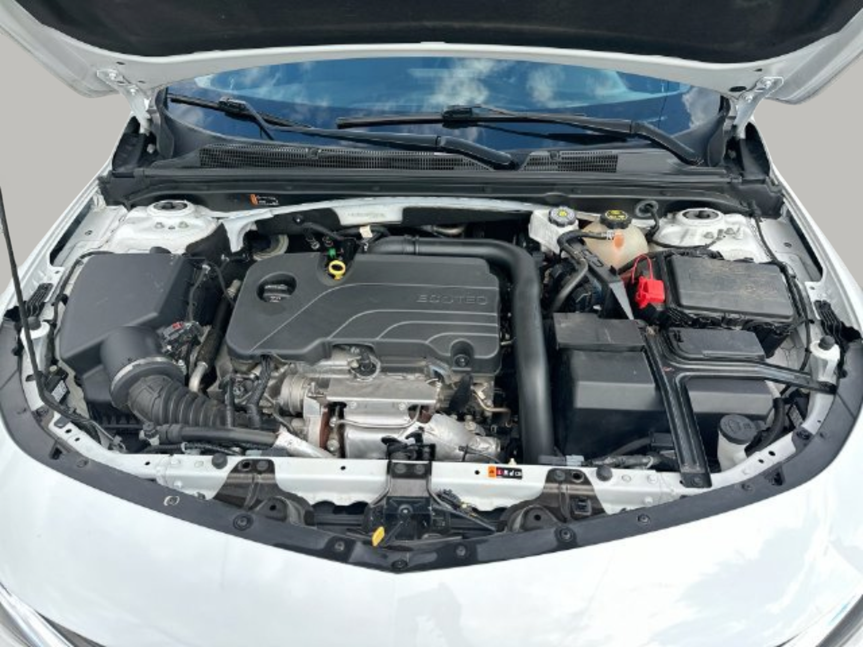Used 2023 Chevrolet Malibu LT FWD image 17