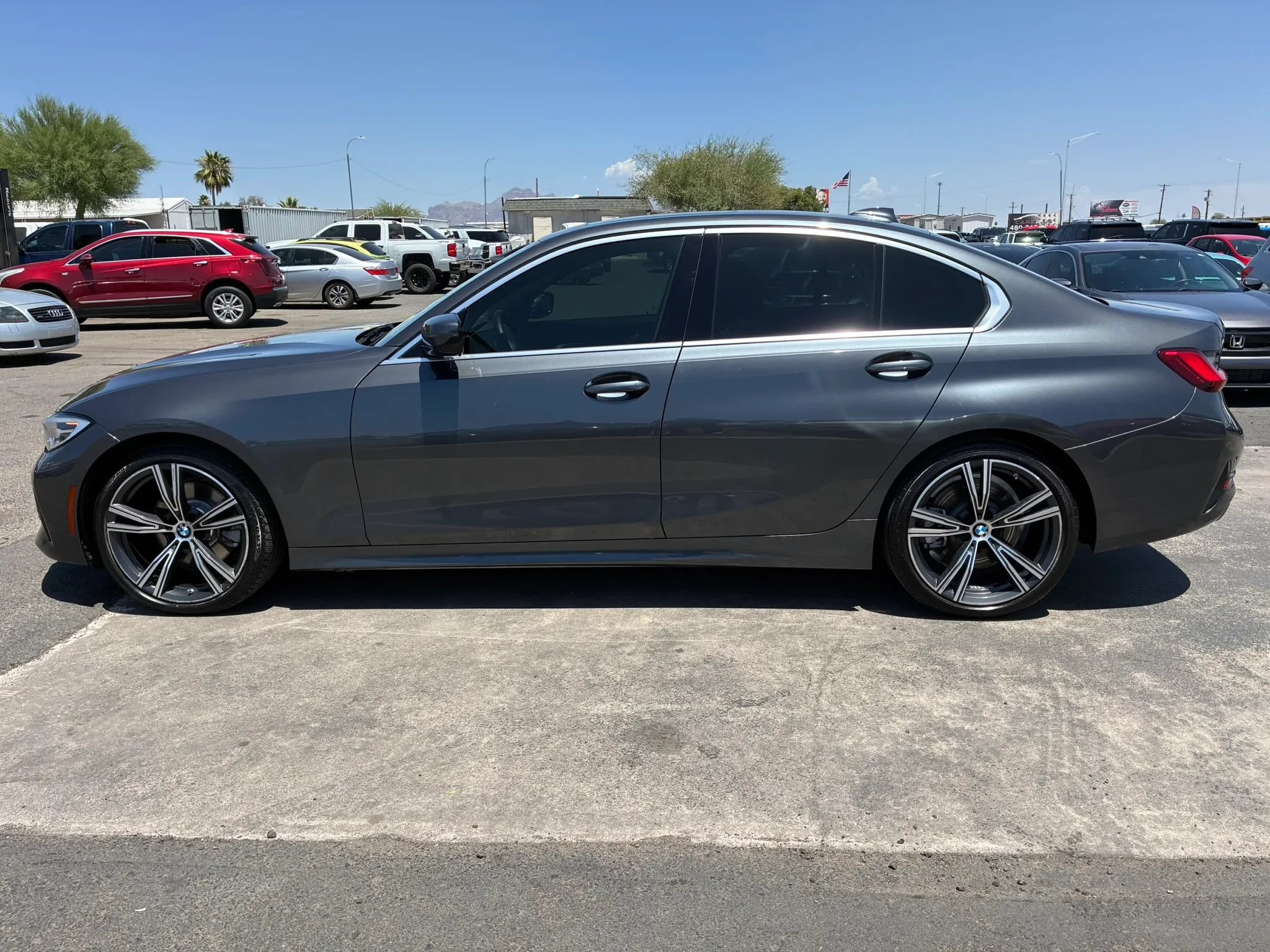 Used 2021 BMW 330i Sedan w/ Convenience Package RWD image 3