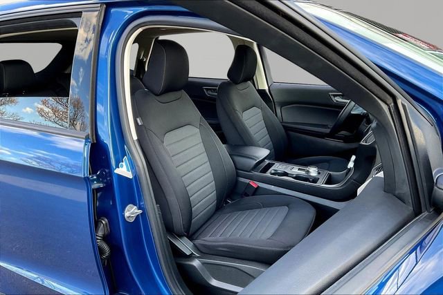 Used 2022 Ford Edge SE image 19