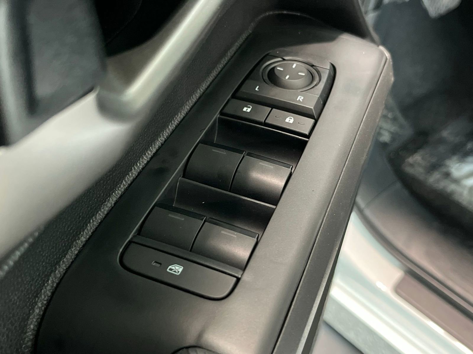 New 2026 Toyota Tacoma TRD Off-Road AWD/4WD image 34