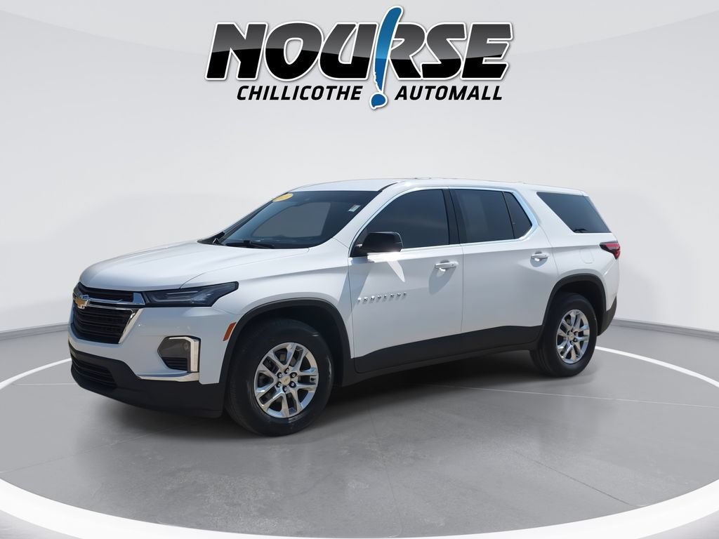 Used 2023 Chevrolet Traverse LS w/ LPO, Cargo Package FWD image 4