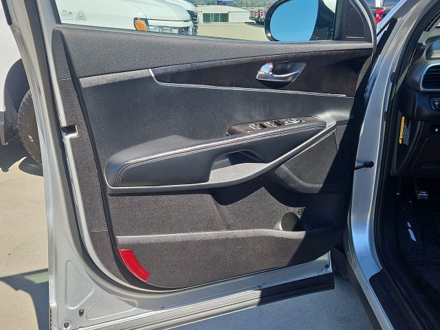 Used 2016 Kia Sorento L FWD image 19