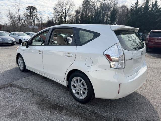 Used 2012 Toyota Prius V Two image 3