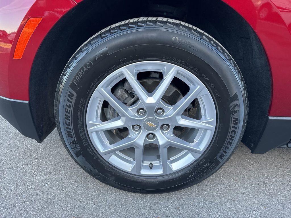 Used 2023 Chevrolet Equinox LT image 35