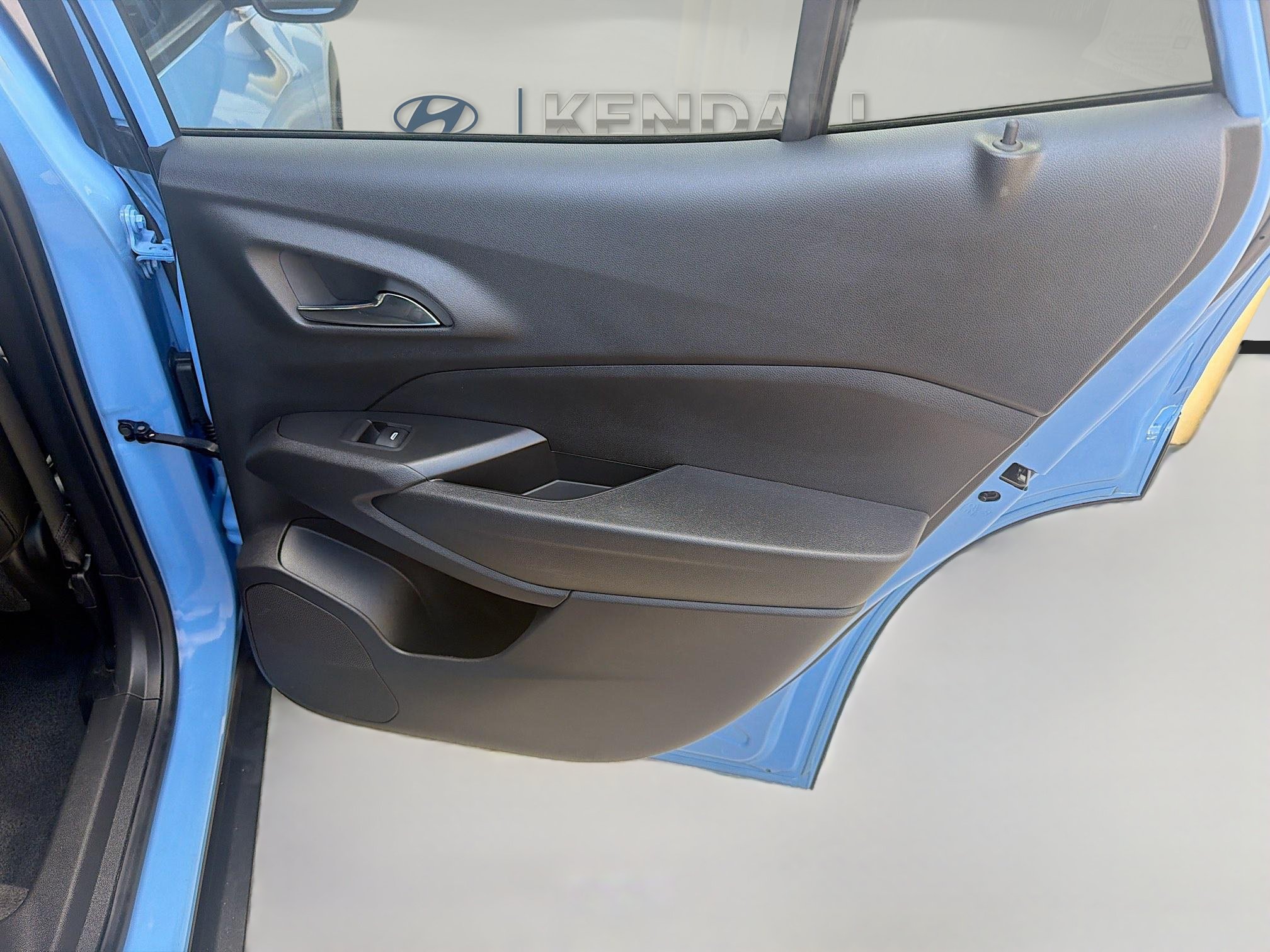 Used 2024 Chevrolet Trax RS FWD image 27