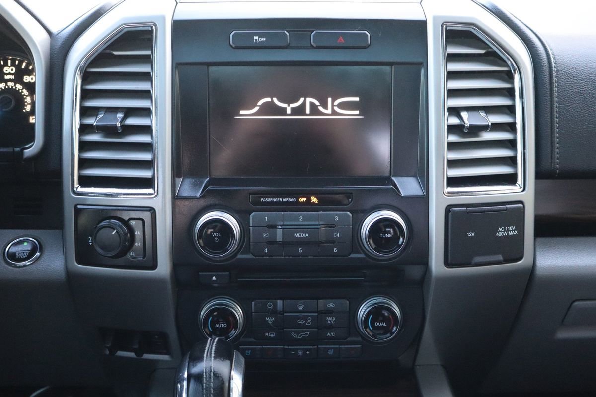 Used 2015 Ford F150 Lariat w/ Equipment Group 502A Luxury AWD/4WD image 34