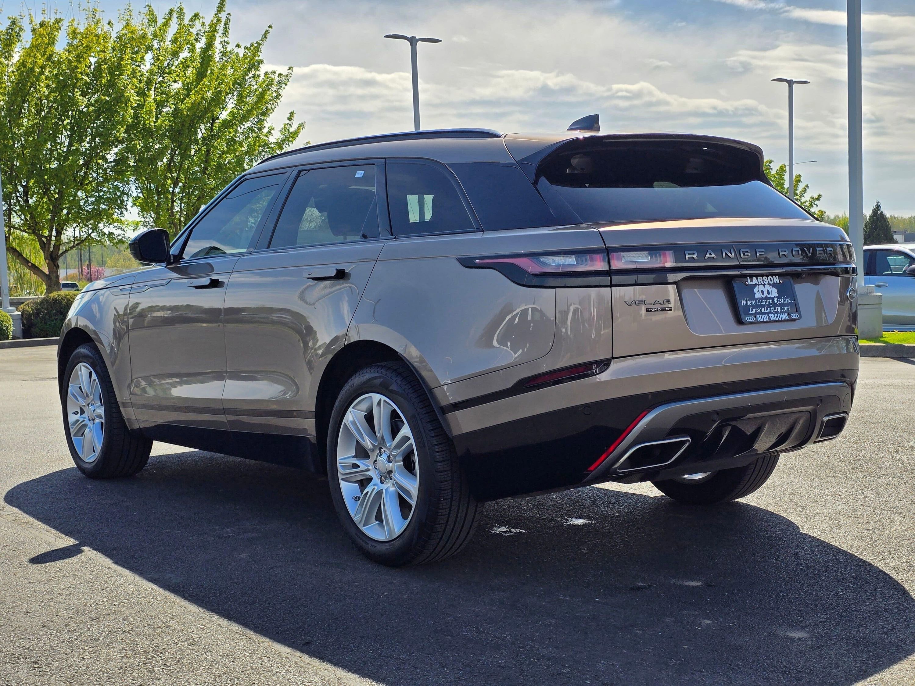 Used 2020 Land Rover Range Rover Velar R-Dynamic S AWD/4WD image 3