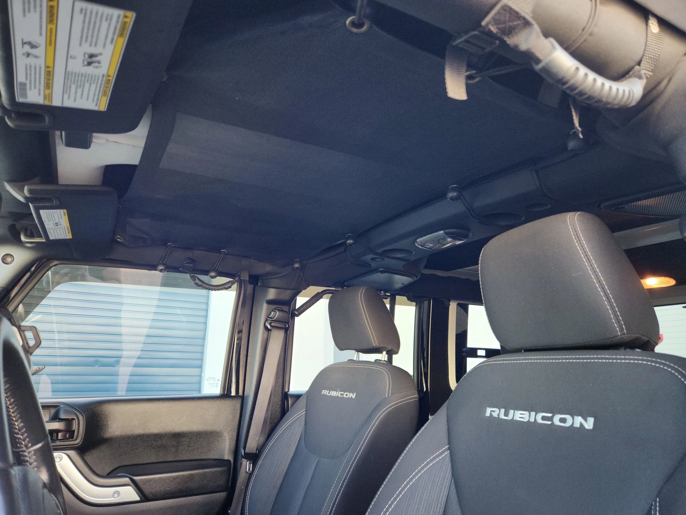 Used 2017 Jeep Wrangler Unlimited Rubicon w/ Cold Weather Group image 15