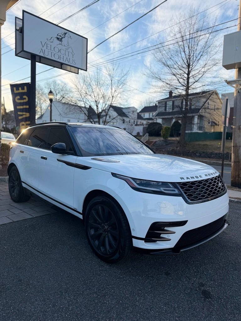 Used 2019 Land Rover Range Rover Velar R-Dynamic SE image 3