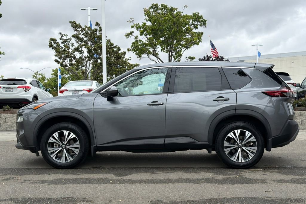 Used 2021 Nissan Rogue SV FWD image 7