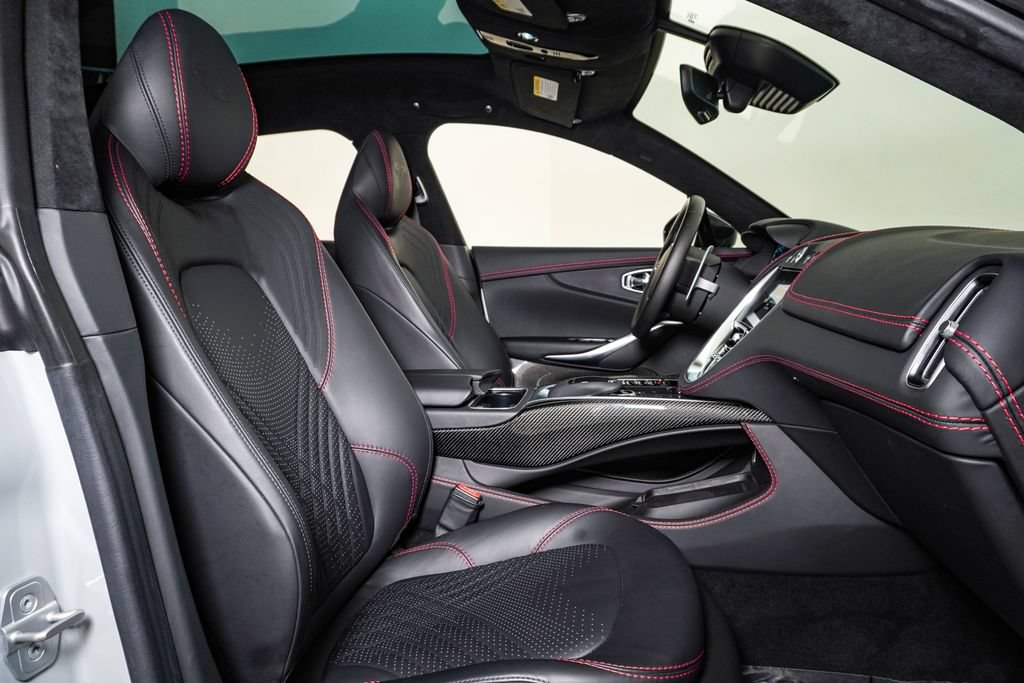 Used 2023 Aston Martin DBX AWD/4WD image 17
