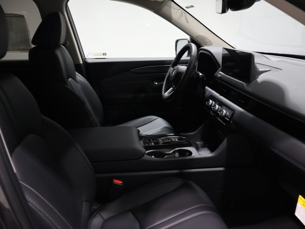 New 2026 Honda Pilot Touring image 18